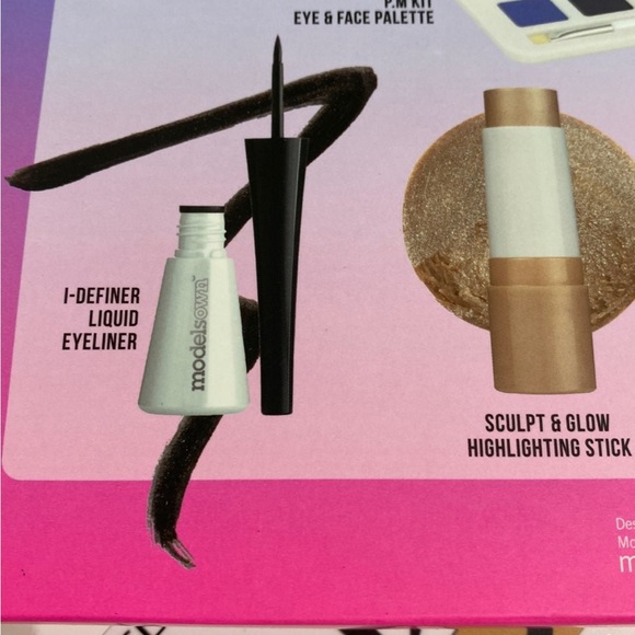 Models Own Makeup Set - Picture 4 of 6